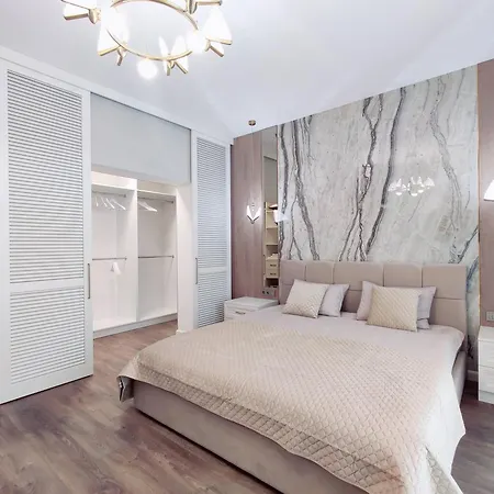 Holiday home Ultra сучасна з басейном та джакузі *