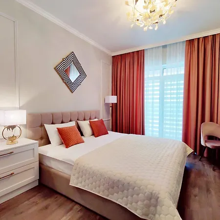 Holiday home Ultra сучасна з басейном та джакузі *